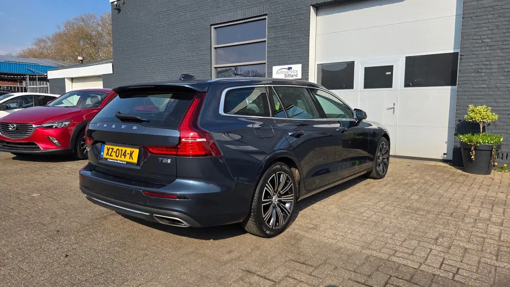 Volvo V60 2.0 T5 Inscription uit 2019, foto 9