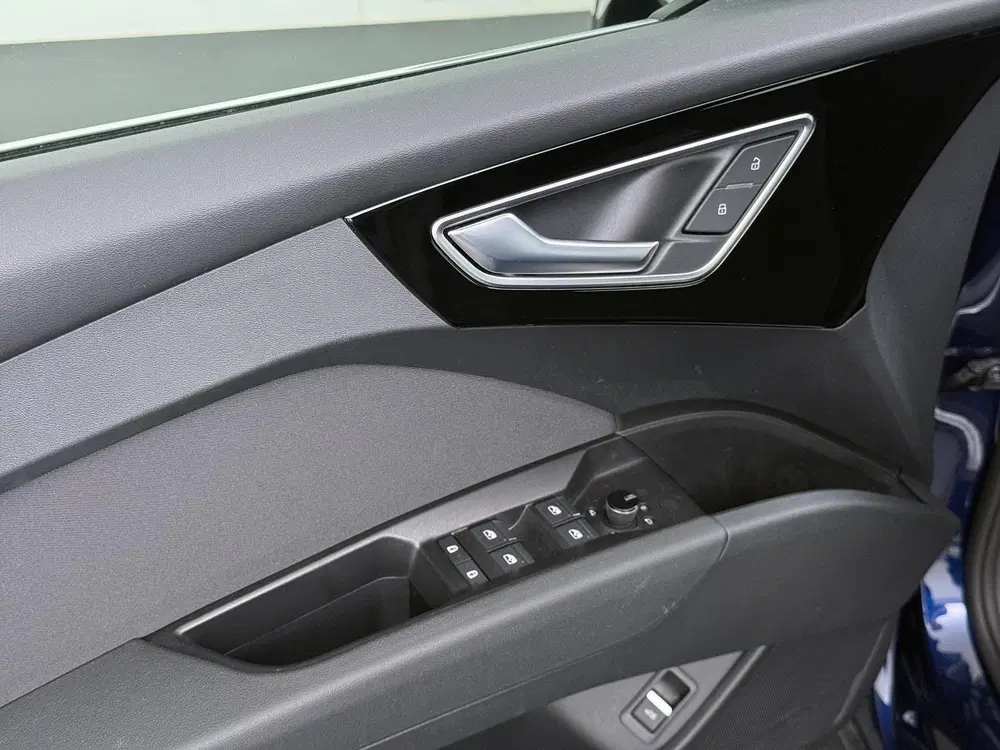 Audi Q4 e-tron 45 Edition 82 kWh S-LINE uit 2024, foto 16
