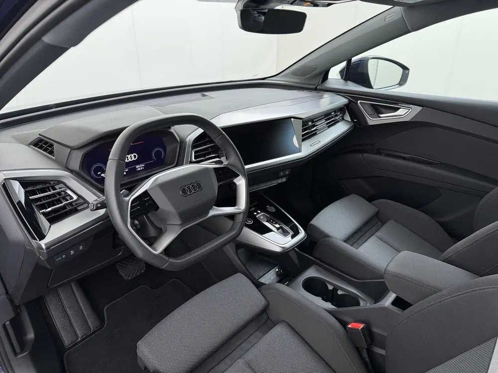 Audi Q4 e-tron 45 Edition 82 kWh S-LINE uit 2024, foto 17