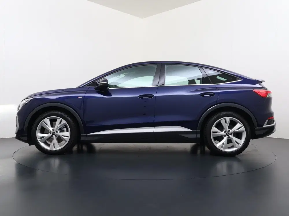 Audi Q4 e-tron 45 Edition 82 kWh S-LINE uit 2024, foto 5