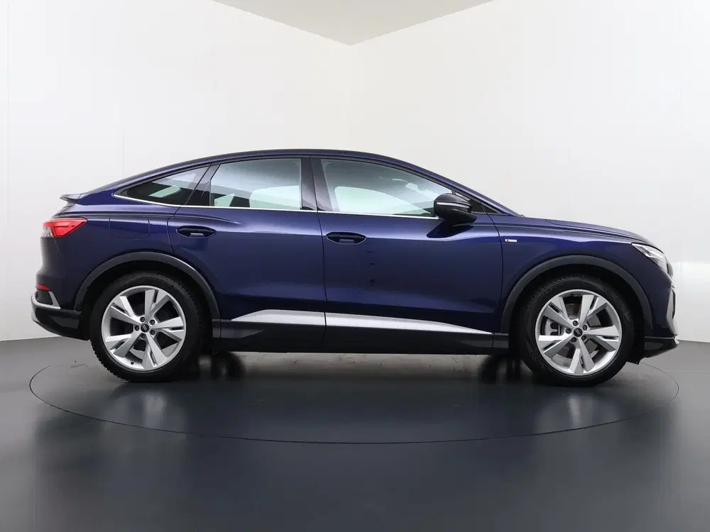 Audi Q4 e-tron 45 Edition 82 kWh S-LINE uit 2024, foto 9