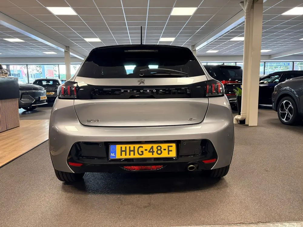Peugeot 208 1.2 GT 101pk uit 2023, foto 4