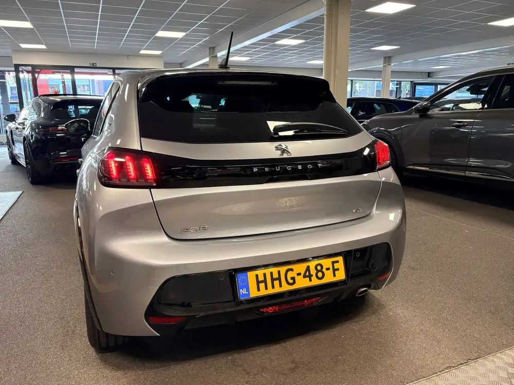 Peugeot 208 1.2 GT 101pk uit 2023, foto 5