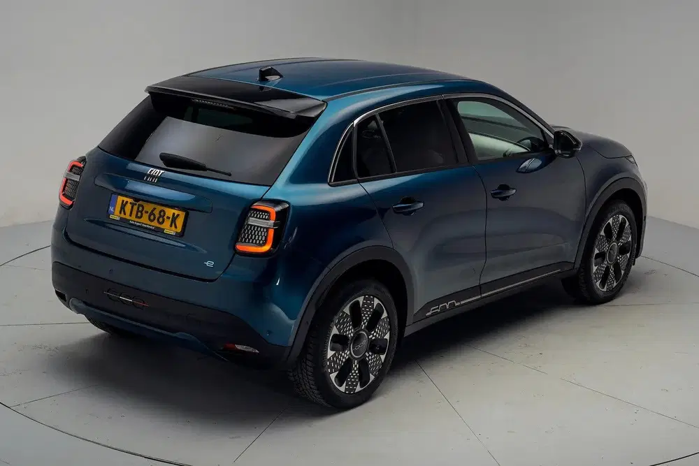 Fiat 600e La Prima 54 kWh [ Navi Camera Apple uit 2024, foto 19