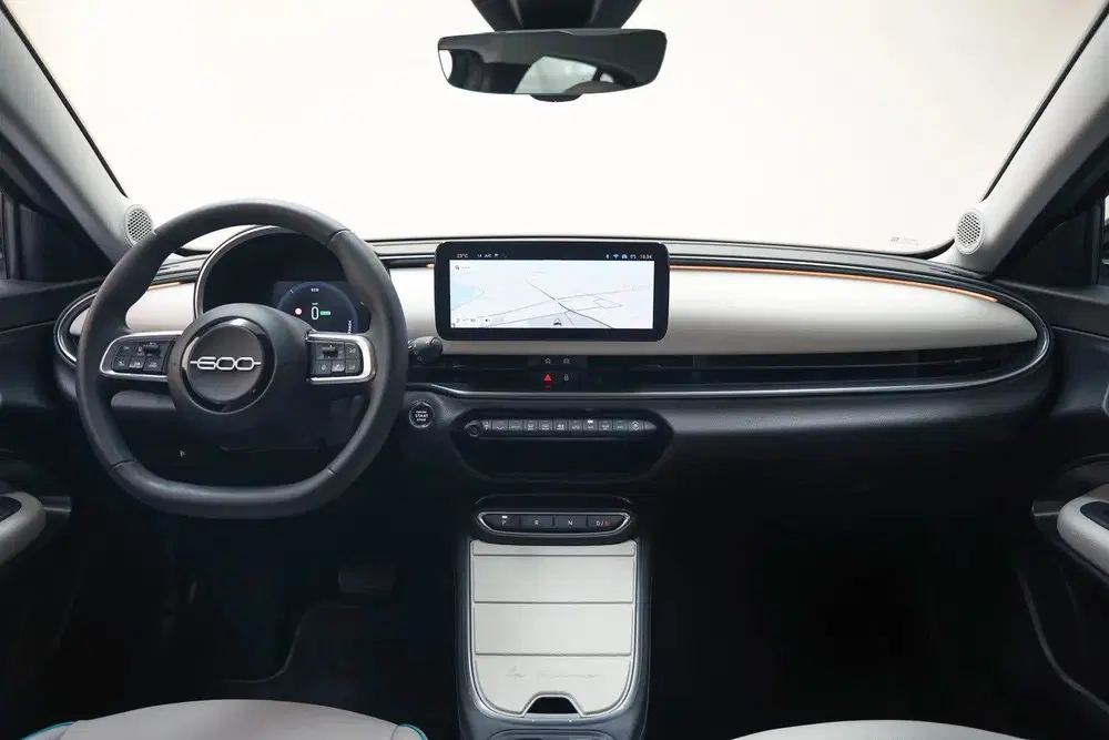 Fiat 600e La Prima 54 kWh [ Navi Camera Apple uit 2024, foto 4