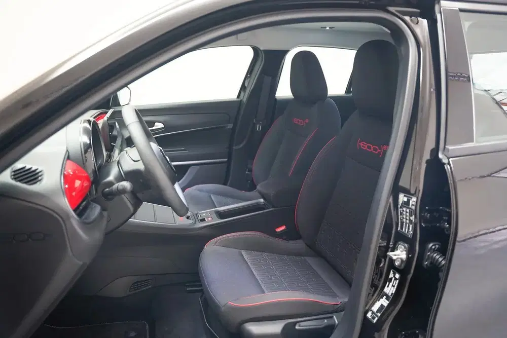Fiat 600e Red 54 kWh [ Clima uit 2024, foto 9