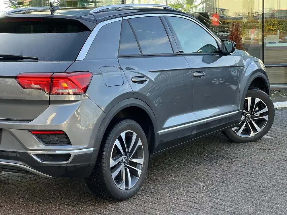 Volkswagen T-Roc 1.5 TSI Sport Business R uit 2020, foto 15
