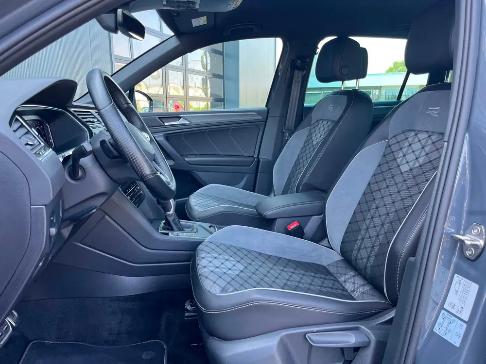 Volkswagen Tiguan 1.4 TSI eHybrid R-Line Business NLAuto/245 uit 2023, foto 17