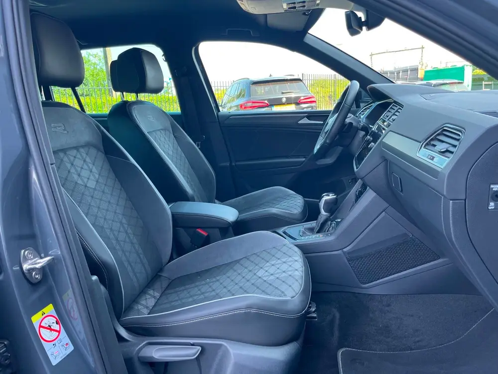 Volkswagen Tiguan 1.4 TSI eHybrid R-Line Business NLAuto/245 uit 2023, foto 18