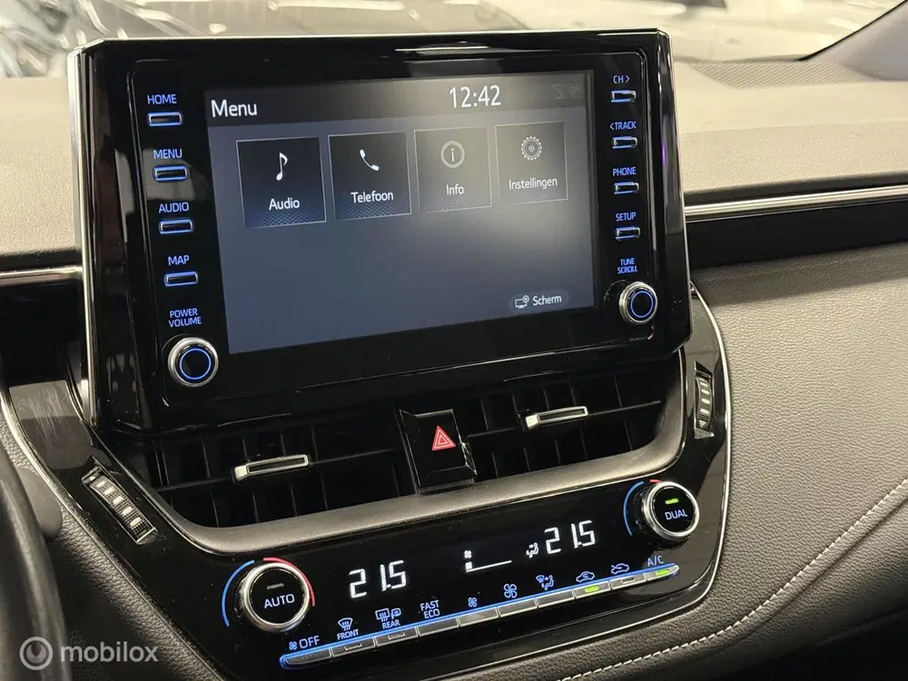 Toyota Corolla 1.8 Hybrid Business CAMERA uit 2021, foto 14