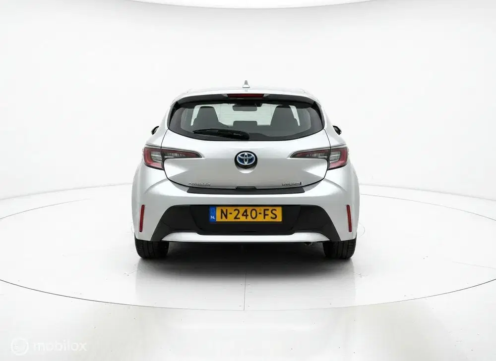 Toyota Corolla 1.8 Hybrid Business CAMERA uit 2021, foto 6