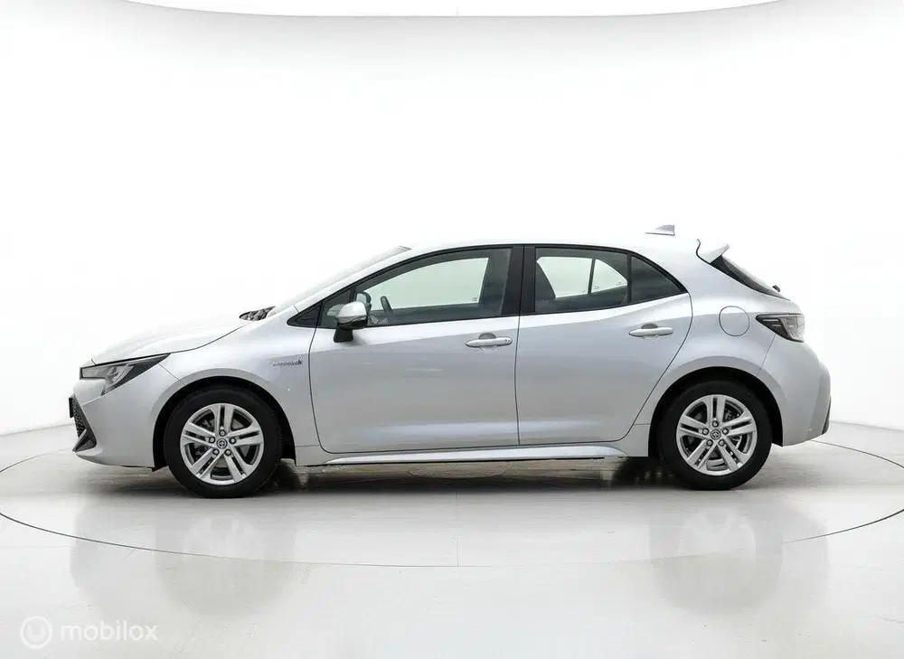 Toyota Corolla 1.8 Hybrid Business CAMERA uit 2021, foto 8