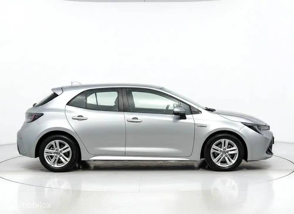 Toyota Corolla 1.8 Hybrid Business CAMERA uit 2021, foto 9