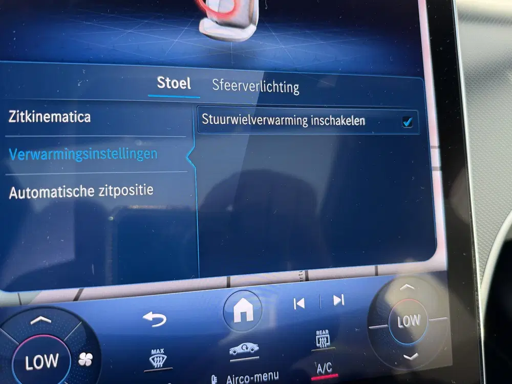 Mercedes-Benz GLC GLC 200 4MATIC AMG Line ACC-Pano-Trekhaak uit 2022, foto 19