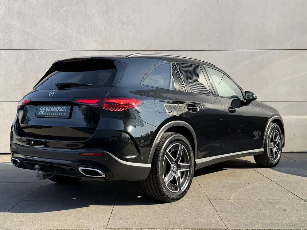 Mercedes-Benz GLC GLC 200 4MATIC AMG Line ACC-Pano-Trekhaak uit 2022, foto 2