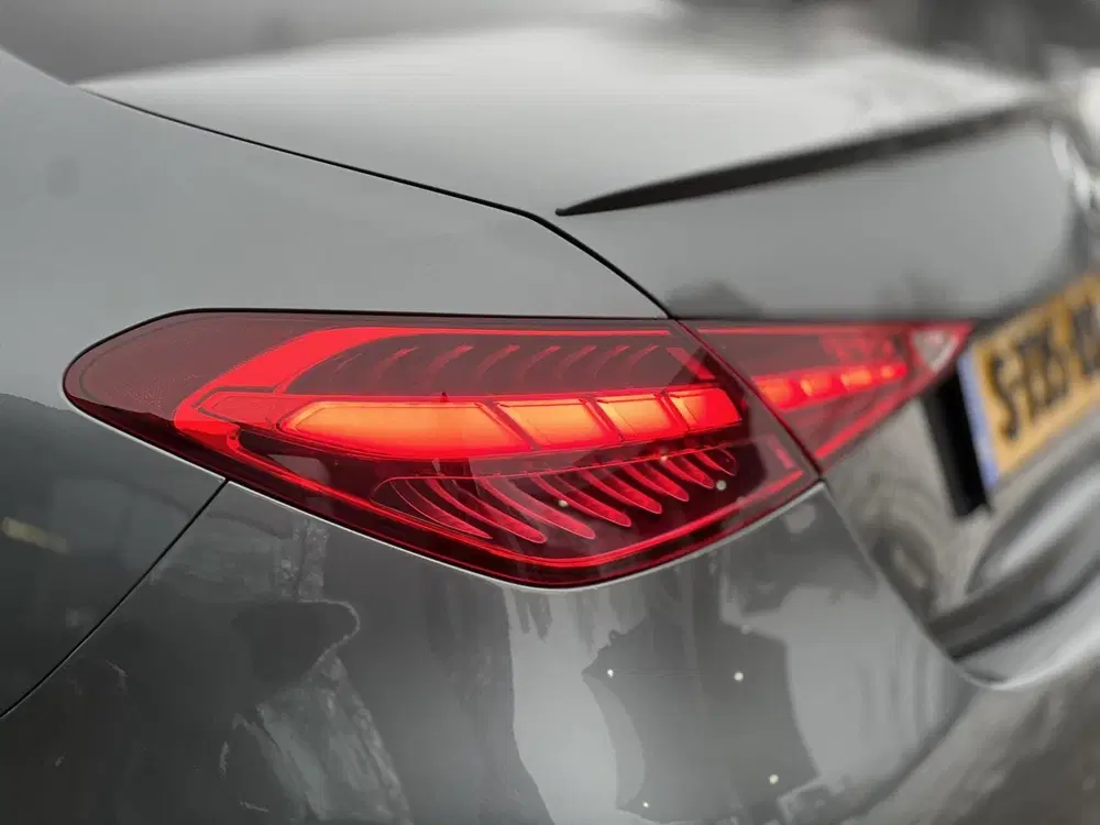Mercedes-Benz C-Klasse 300 AMG Line Pano 360Cam Burmester 19"LMV uit 2022, foto 18