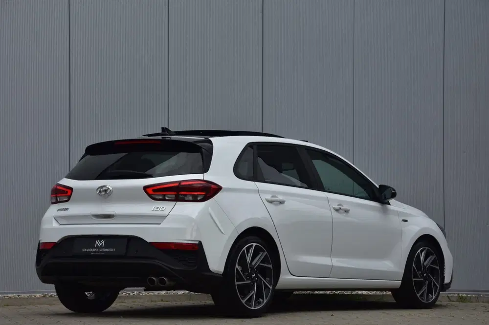 Hyundai i30 1.5 T-GDi MHEV N Line Panodak uit 2022, foto 2