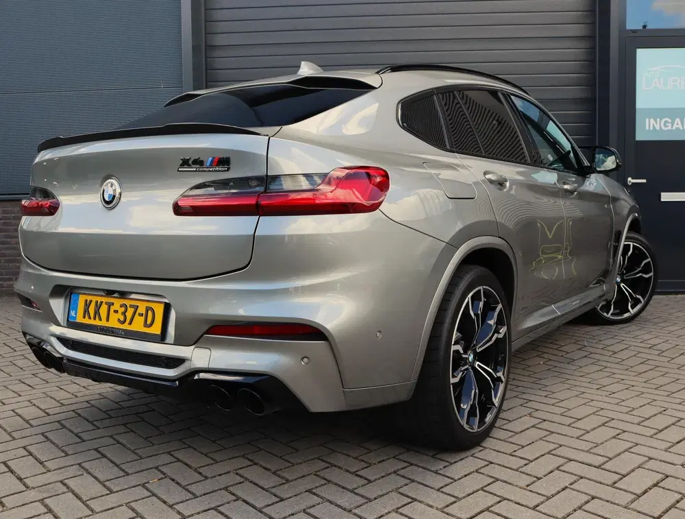 BMW X4 M Competition uit 2020, foto 2