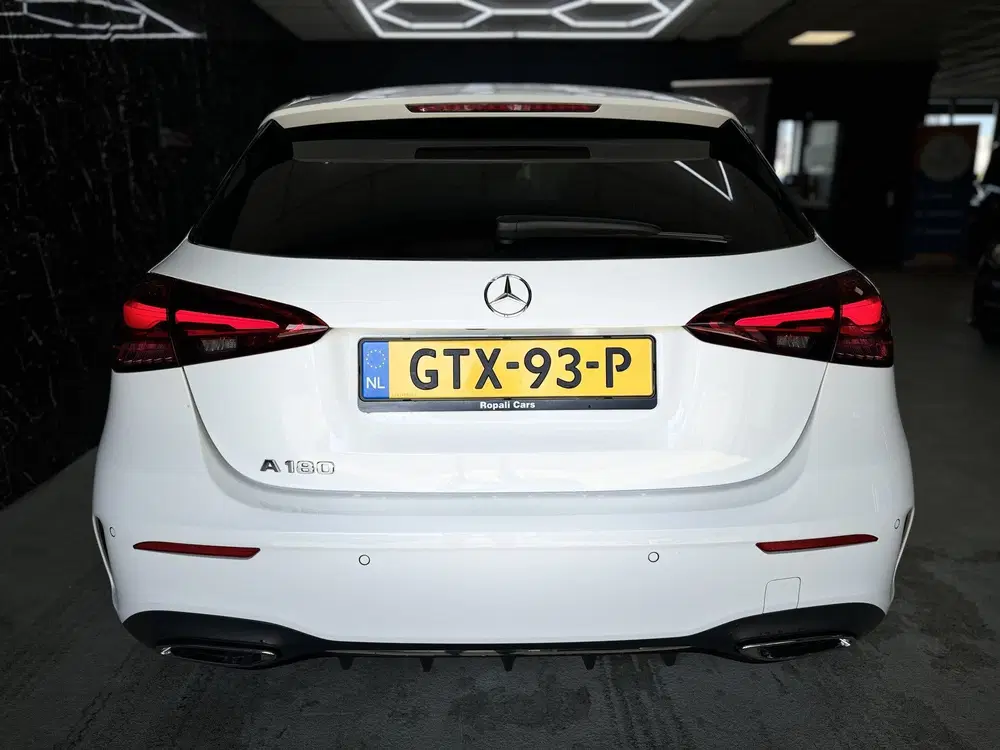 Mercedes-Benz A-Klasse 180 AMG Line (bj 2024 uit 2024, foto 6