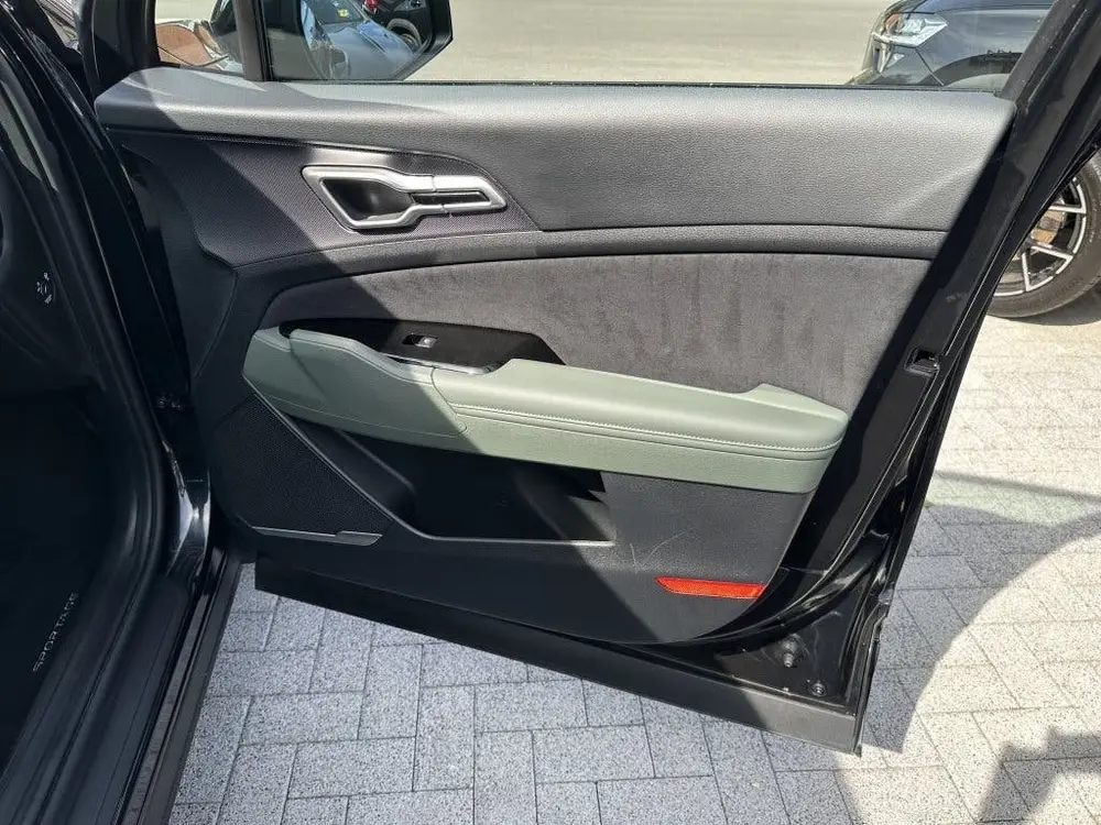 Kia Sportage 1.6 T-GDi Dark Edition MHEV 17 DKM (bj 202 uit 2025, foto 11