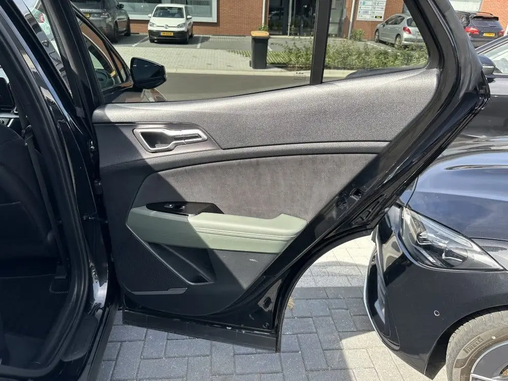 Kia Sportage 1.6 T-GDi Dark Edition MHEV 17 DKM (bj 202 uit 2025, foto 12