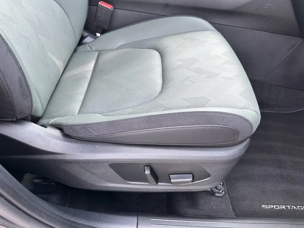 Kia Sportage 1.6 T-GDi Dark Edition MHEV 17 DKM (bj 202 uit 2025, foto 9