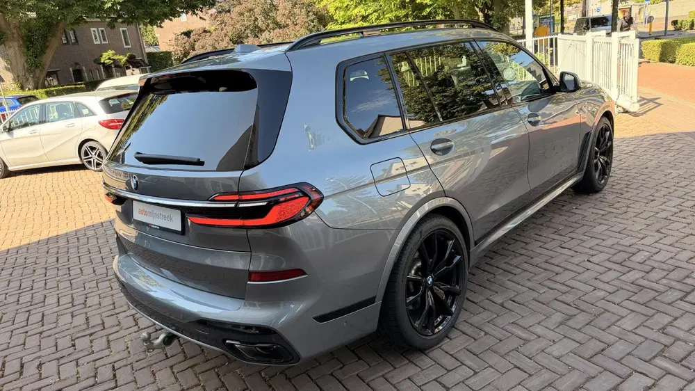BMW X7 xDrive40i uit 2023, foto 7