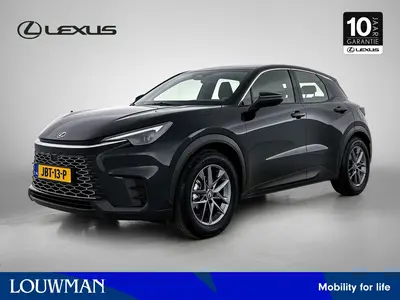 Lexus LBX 2WD uit 2025