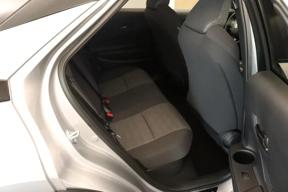Toyota C-Hr 1.8 Hybrid 140 Dynamic uit 2026, foto 11
