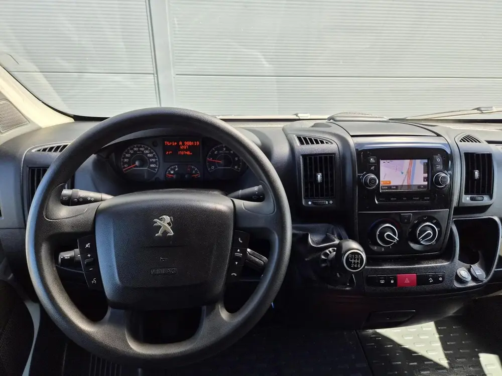 Peugeot Boxer 2.2 HDi L2H2 Airco Camera Navi 2x Schuifde uit 2020, foto 2