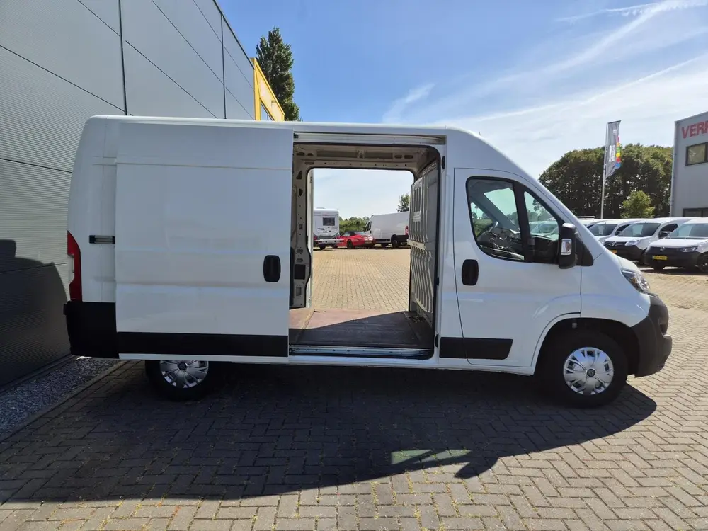 Peugeot Boxer 2.2 HDi L2H2 Airco Camera Navi 2x Schuifde uit 2020, foto 3