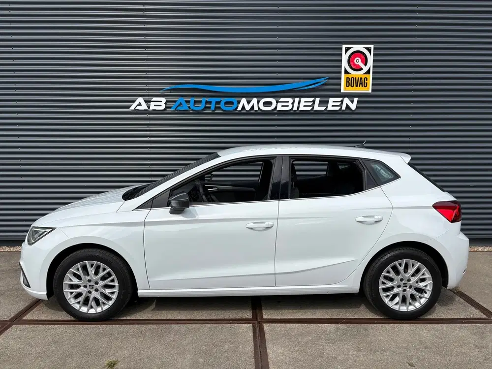 SEAT Ibiza 1.0 EcoTSI FR Business Intense AUTOMAAT uit 2021, foto 2