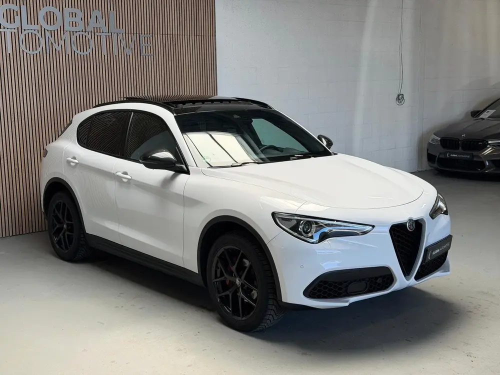 Alfa Romeo Stelvio 2.0 T AWD B-Tech - 20 INCH - PANO - SPORT uit 2019, foto 2