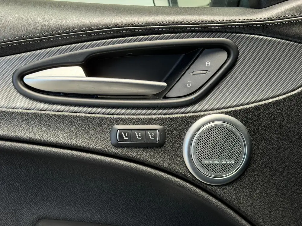 Alfa Romeo Stelvio 2.0 T AWD B-Tech - 20 INCH - PANO - SPORT uit 2019, foto 9