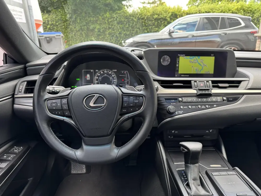 Lexus ES 300h Business Dealer Onderhouden Mooie auto uit 2020, foto 13