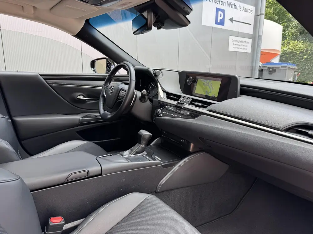 Lexus ES 300h Business Dealer Onderhouden Mooie auto uit 2020, foto 8