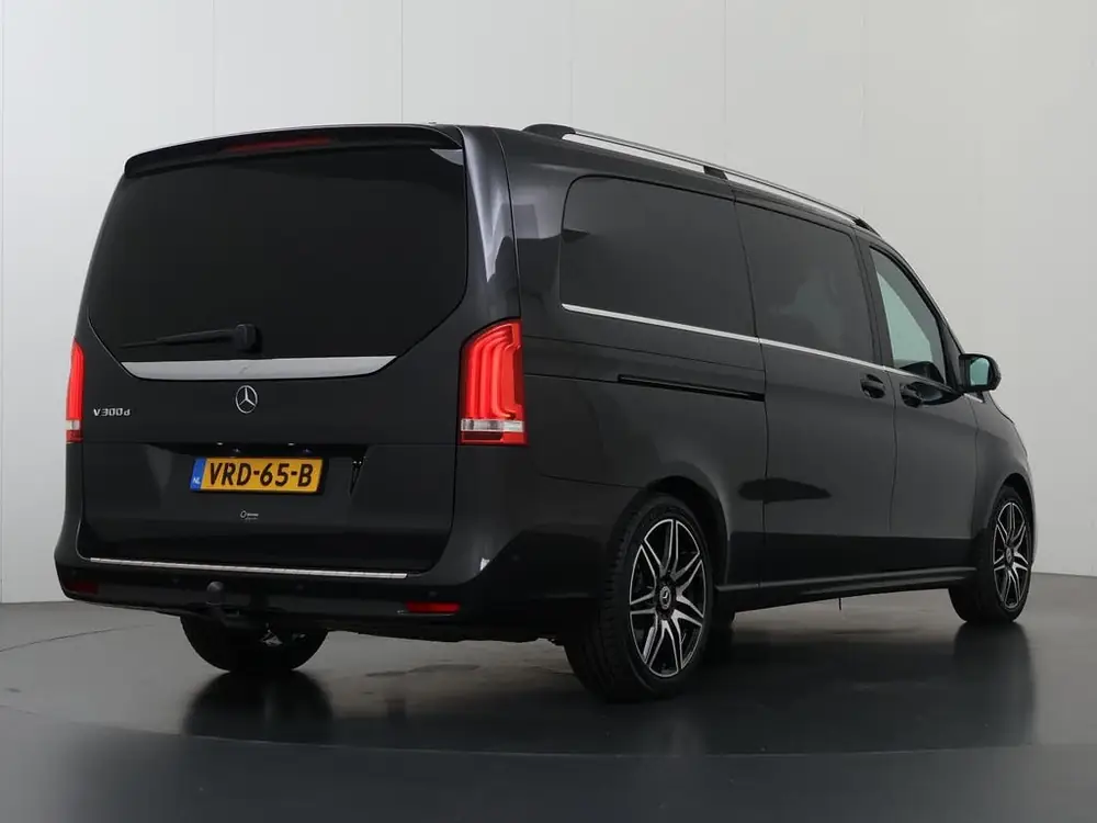 Mercedes-Benz V-Klasse 300d | XL L3 | DC | AMG | EDITION | A uit 2022, foto 2