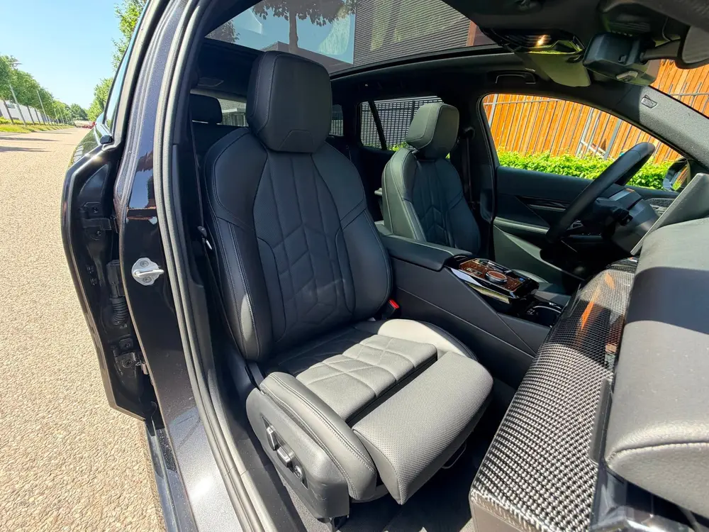 BMW i5 eDrive40 M-Sport PRO uit 2025, foto 3
