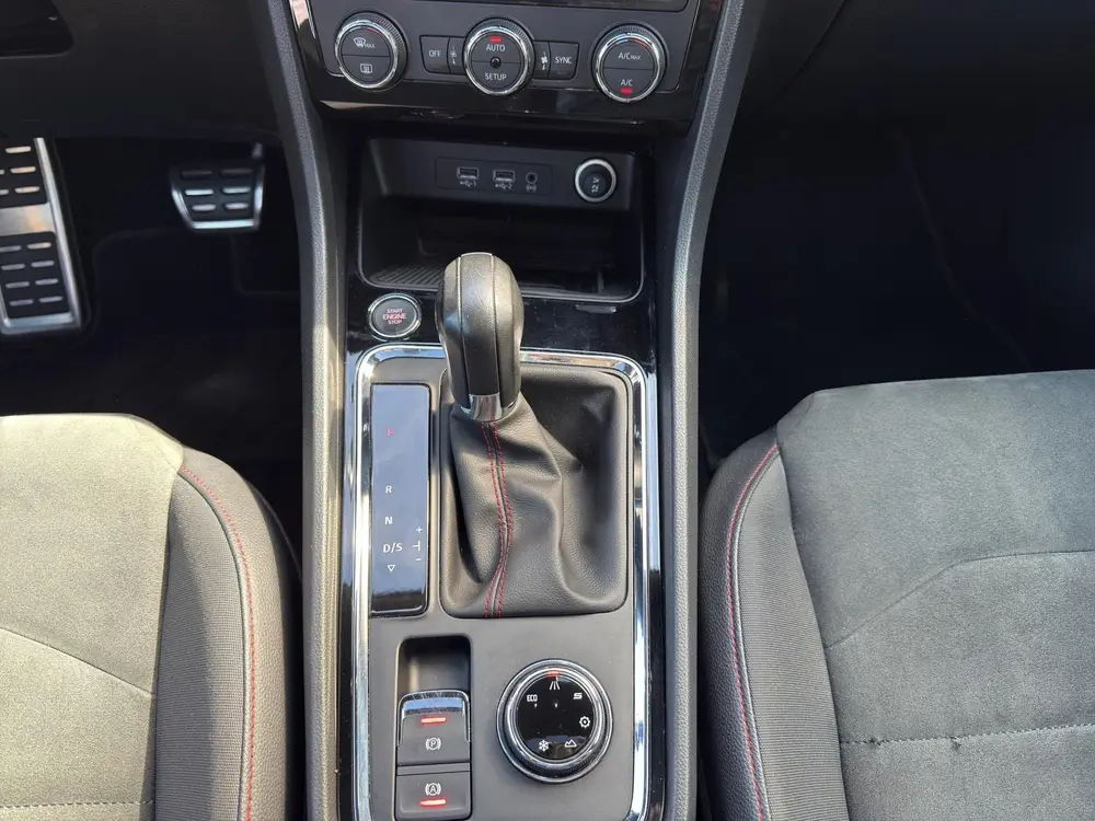 SEAT Ateca 2.0 TSI 4drive FR Business Intense | Pano | 360 C uit 2019, foto 16