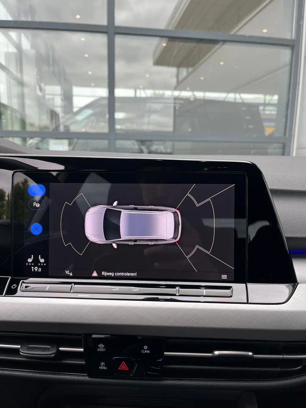 Volkswagen Golf Variant 1.0 eTSI Life Business | Parkeersens uit 2023, foto 11