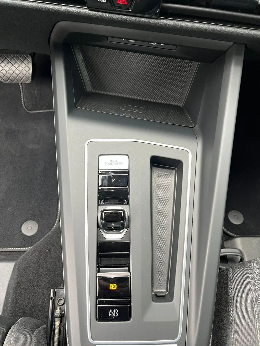 Volkswagen Golf Variant 1.0 eTSI Life Business | Parkeersens uit 2023, foto 13