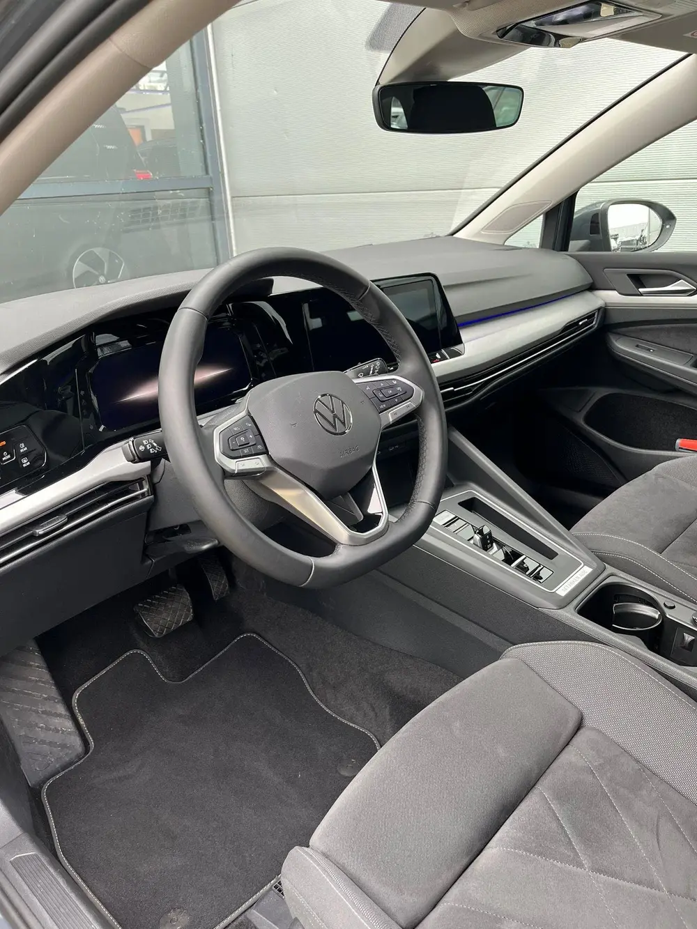 Volkswagen Golf Variant 1.0 eTSI Life Business | Parkeersens uit 2023, foto 7
