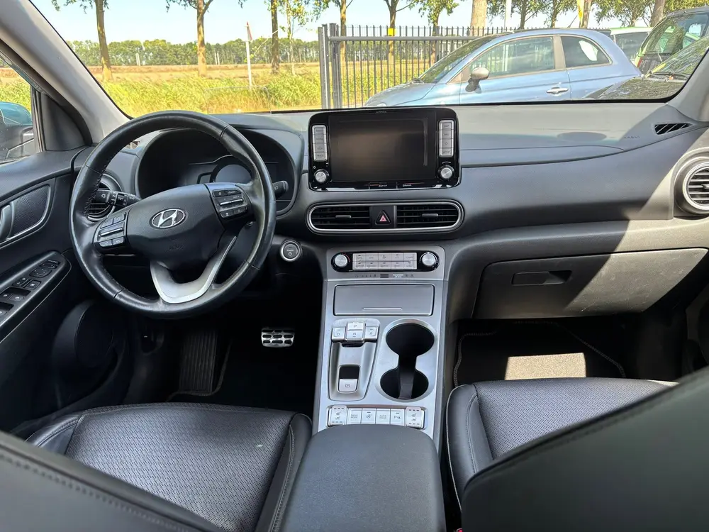 Hyundai Kona EV Premium 64 kWh uit 2019, foto 14