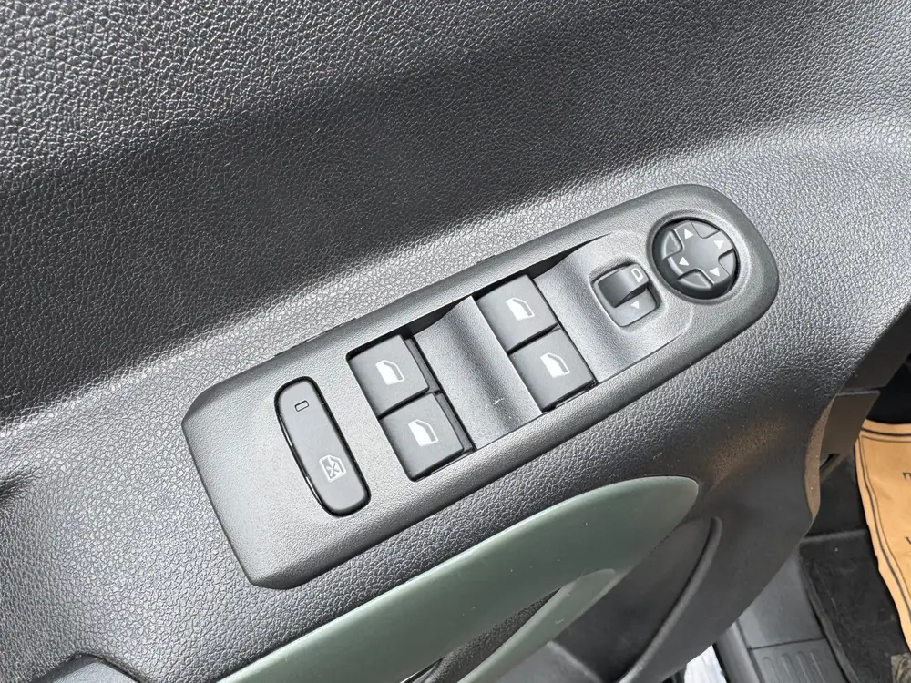 Citroën Berlingo Citroen Berlingo 1.2 PureTech Shine Automa uit 2019, foto 12