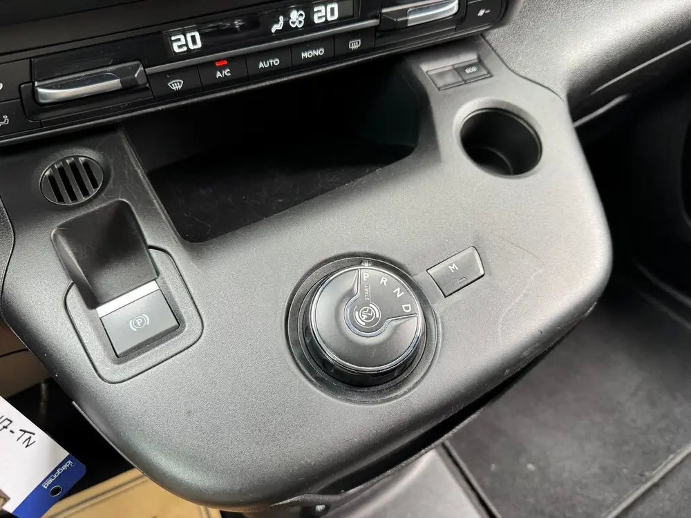 Citroën Berlingo Citroen Berlingo 1.2 PureTech Shine Automa uit 2019, foto 16