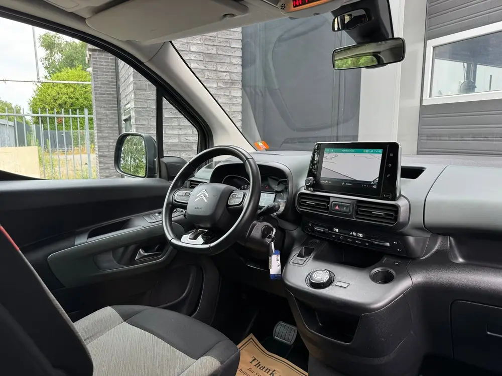 Citroën Berlingo Citroen Berlingo 1.2 PureTech Shine Automa uit 2019, foto 9