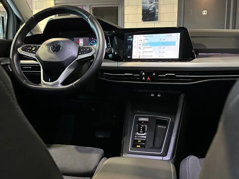 Volkswagen GOLF 1.0 ETSI LIFE BNS l NAP l CAMERA l SFEERVERL uit 2021, foto 15