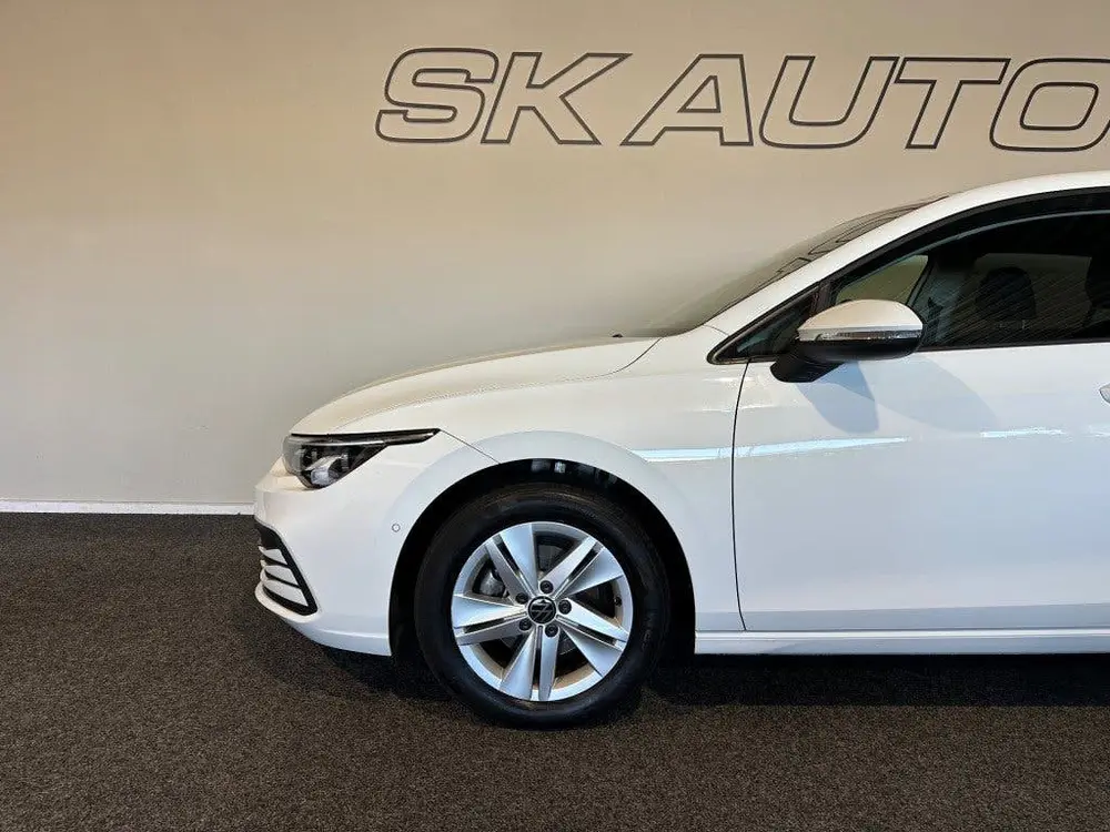 Volkswagen GOLF 1.0 ETSI LIFE BNS l NAP l CAMERA l SFEERVERL uit 2021, foto 8
