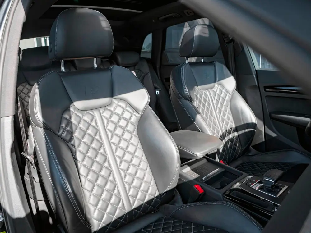 Audi Q5 55 TFSI e quattro Competition uit 2020, foto 6