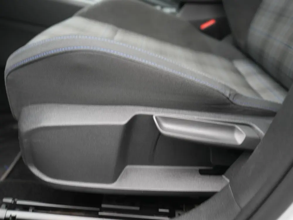 Volkswagen Golf 1.4 eHybrid GTE - RIJKLAARPRIJS - All Season uit 2021, foto 13